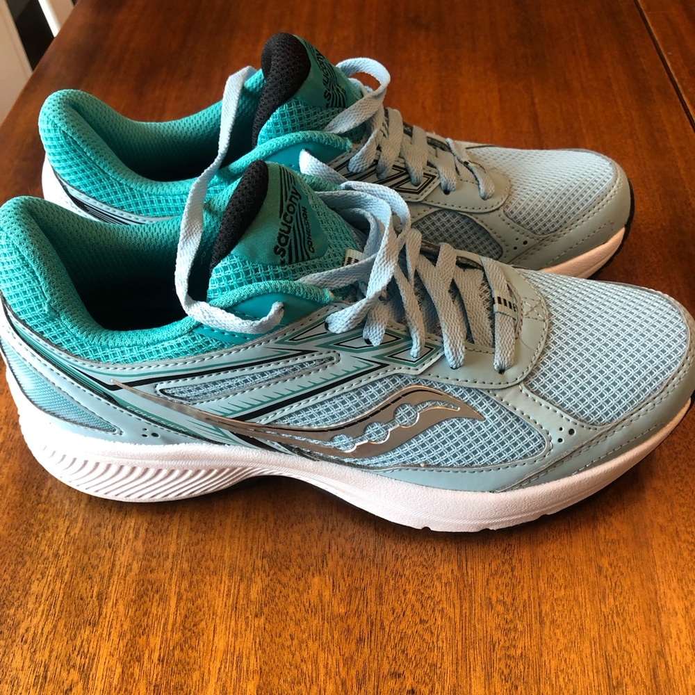 Women’s Saucony Cohesion14 Powder Ceramic size 7 style: S 10628-9 NWOT